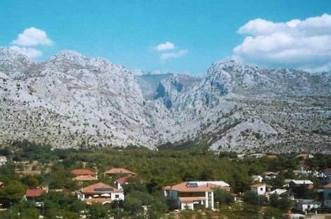 Apartmani Paklenica スタリグラード エクステリア 写真