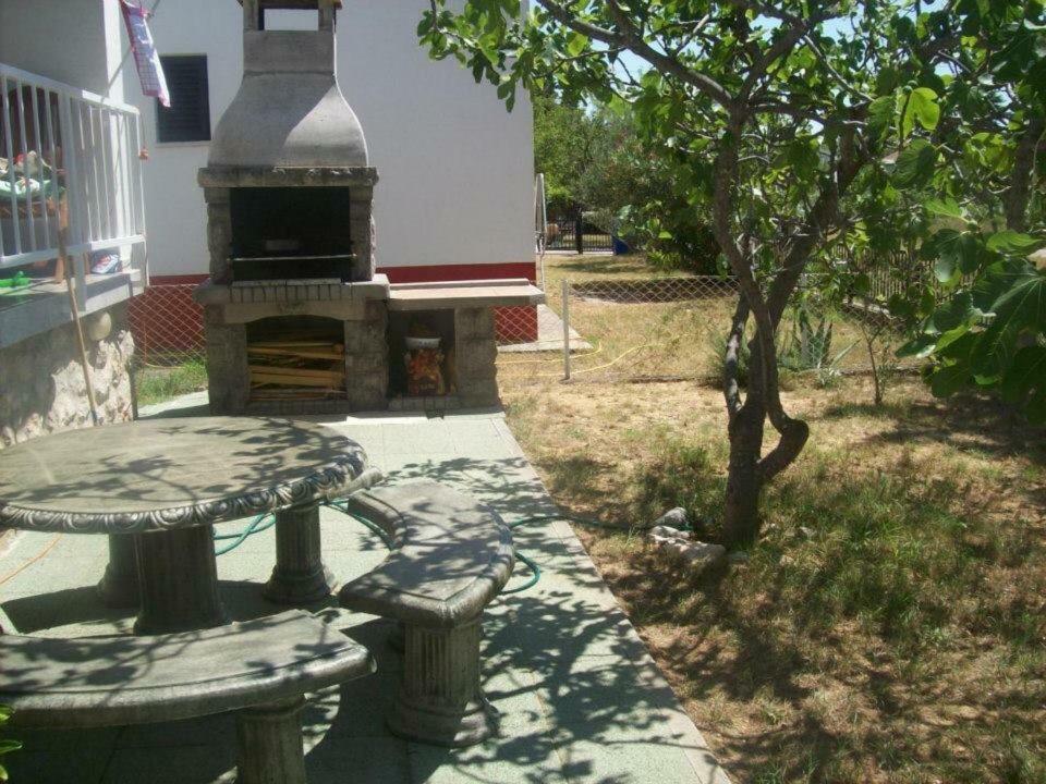 Apartmani Paklenica スタリグラード エクステリア 写真